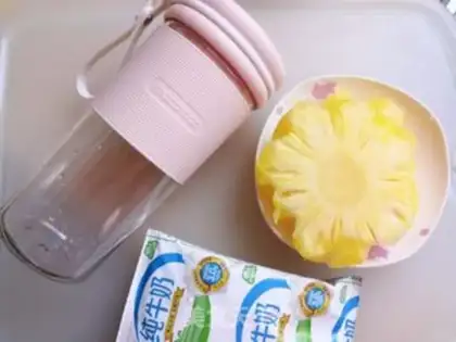 Make Pineapple milk step 1
