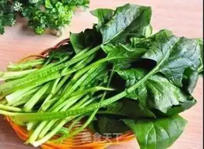 Make Spicy spinach step 0