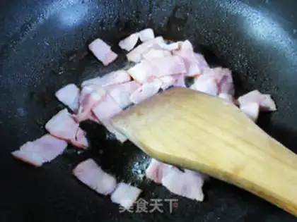 Make Bacon fried Dutch beans step 3