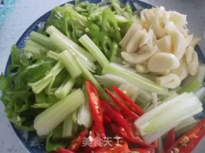Make Spicy bull frog step 1