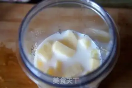Make Pineapple apple shake step 3