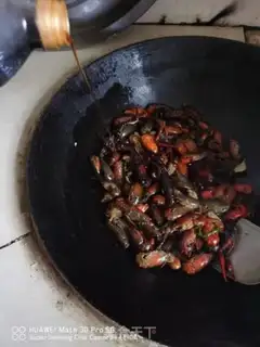 Make Spicy lobster step 4
