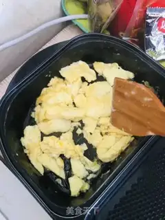 Make Tomato eggs and screech step 1