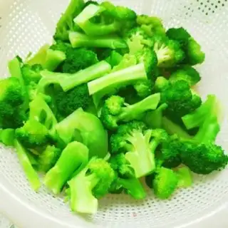 Make Garlic broccoli step 4