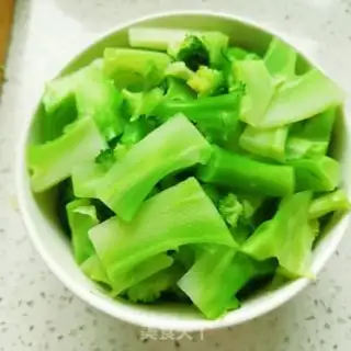 Make Garlic broccoli step 5