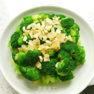 Make Garlic broccoli step 7