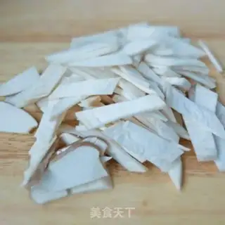 Make Garlic almonds, mushrooms, orchids step 2