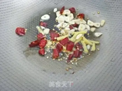Make Garlic almonds, mushrooms, orchids step 6