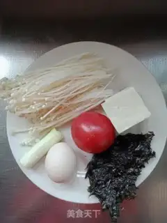 Make Pineapple fried eggs step 2