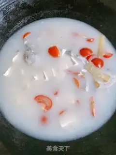 Make Fish head tomato tofu soup step 7