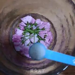 Make Salted cherry blossoms step 3