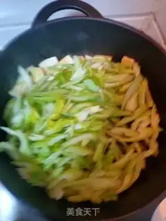 Make Celery fried tofu step 3