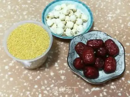 Make Little rice porridge step 0