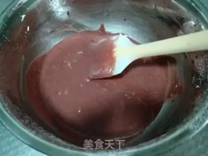 Make A red velvet cake roll step 4