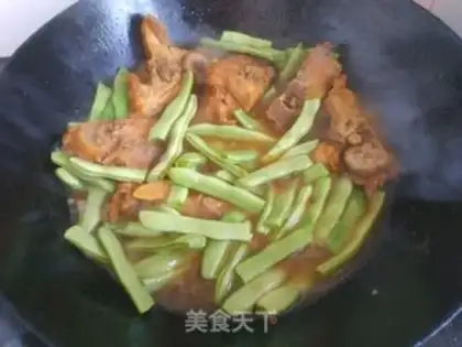 Make Four seasons of bean roasted ribs step 15