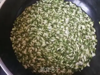 Make Spicy pork dumplings step 2