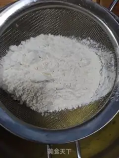 Make Onion pine roll step 6