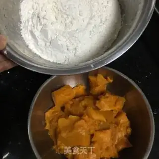 Make Little yellow bean bag step 0