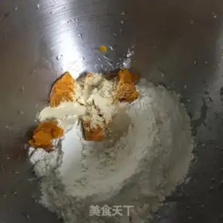 Make Little yellow bean bag step 2
