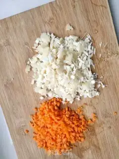 Make The golden mushroom carrots step 1