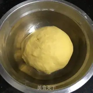 Make Little yellow bean bag step 4