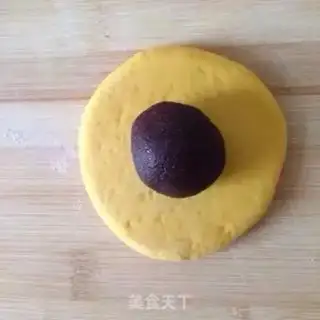 Make Little yellow bean bag step 8