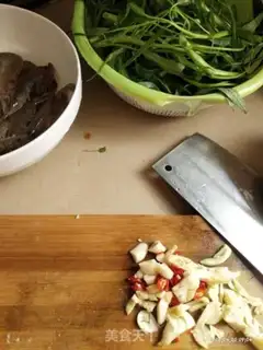 Make Garlic cabbage step 2