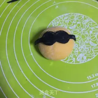 Make Little yellow bean bag step 11