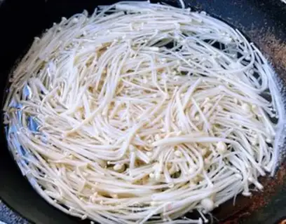 Make Celery with a golden pinpowder step 2