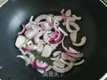 Make Onions for buns step 1
