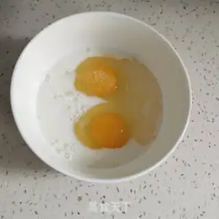 Make Egg toast step 1