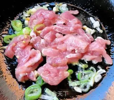 Make Celery with a golden pinpowder step 4
