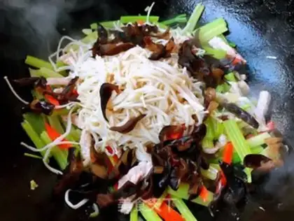 Make Celery with a golden pinpowder step 7