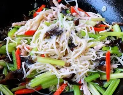 Make Celery with a golden pinpowder step 8