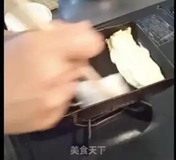 Make Japanese egg rolls step 5