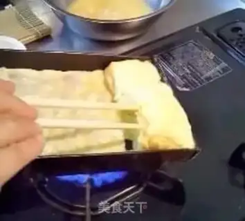 Make Japanese egg rolls step 7