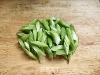 Make Celtic shrimp for cashew step 2