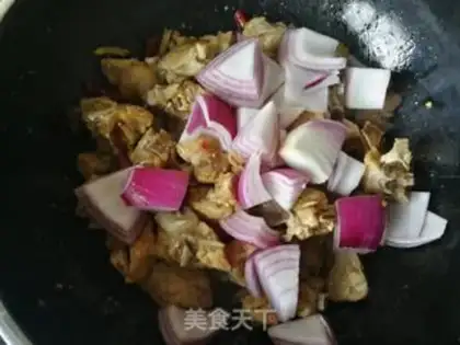 Make Onion fried ribs step 7