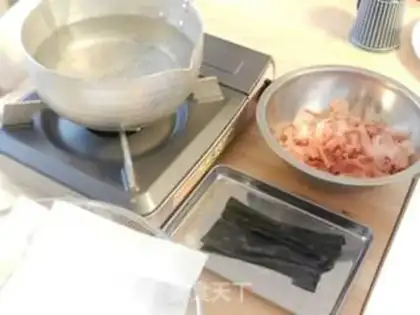 Make Japanese soup step 0
