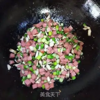 Make Garlic ham and rice step 4