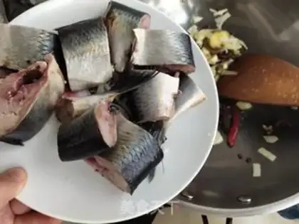 Make Blue fish step 4
