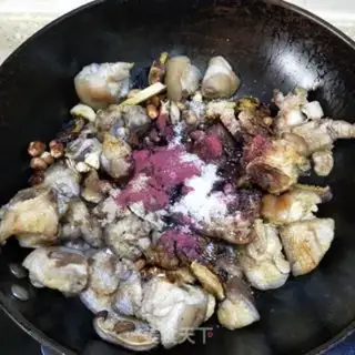 Make Red pig feet step 7