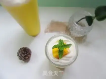 Make Mango milkshake step 2