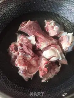 Make Bones and peanut soup step 0