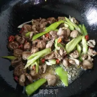 Make Pyramid step 6