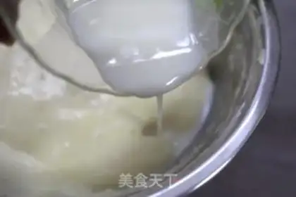 Make SpongeBob Cupcake step 6