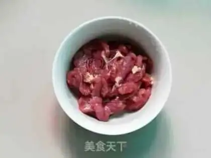 Make Squeeze meat and fried beans step 1