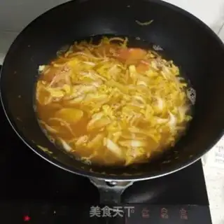 Make Shrimp doll noodles step 2