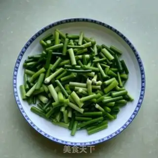 Make Garlic fried meat step 1