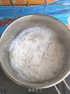 Make Onion noodles step 6